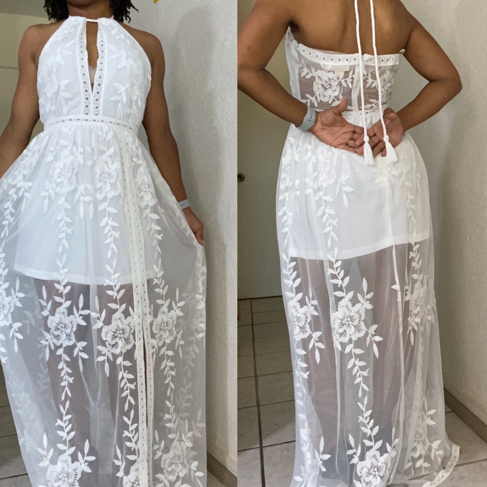 White lace halter maxi dress - Picture 3 of 10